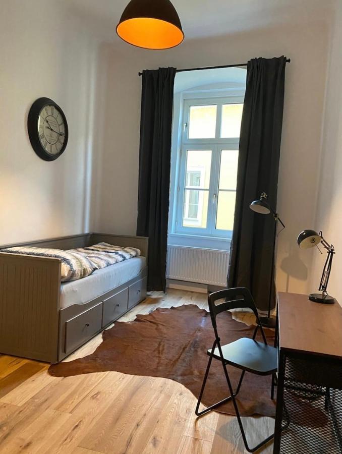 Industrial Apartment Schlossberg Лінц Екстер'єр фото